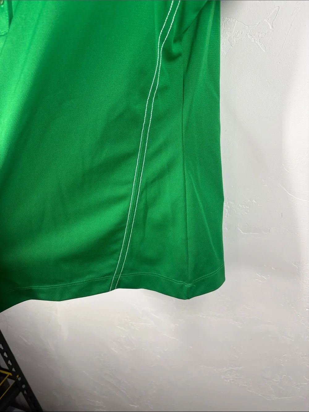 Nike Golf Women’s Green Button-Down Polo with Purina Dog Chow Patch size medium